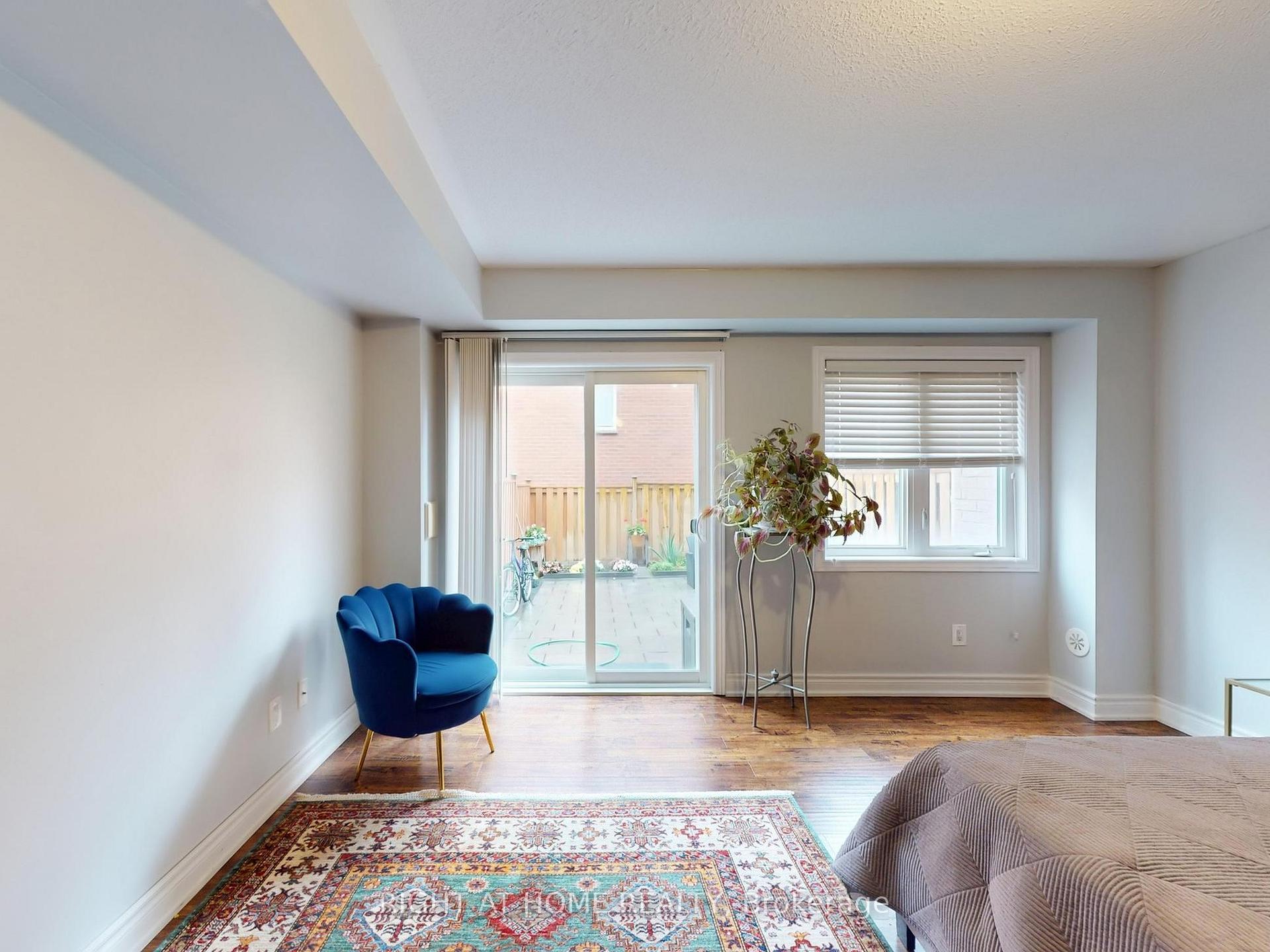 Photo 37 of 168 Dundas Way N, Markham, Greensborough — HOMEH