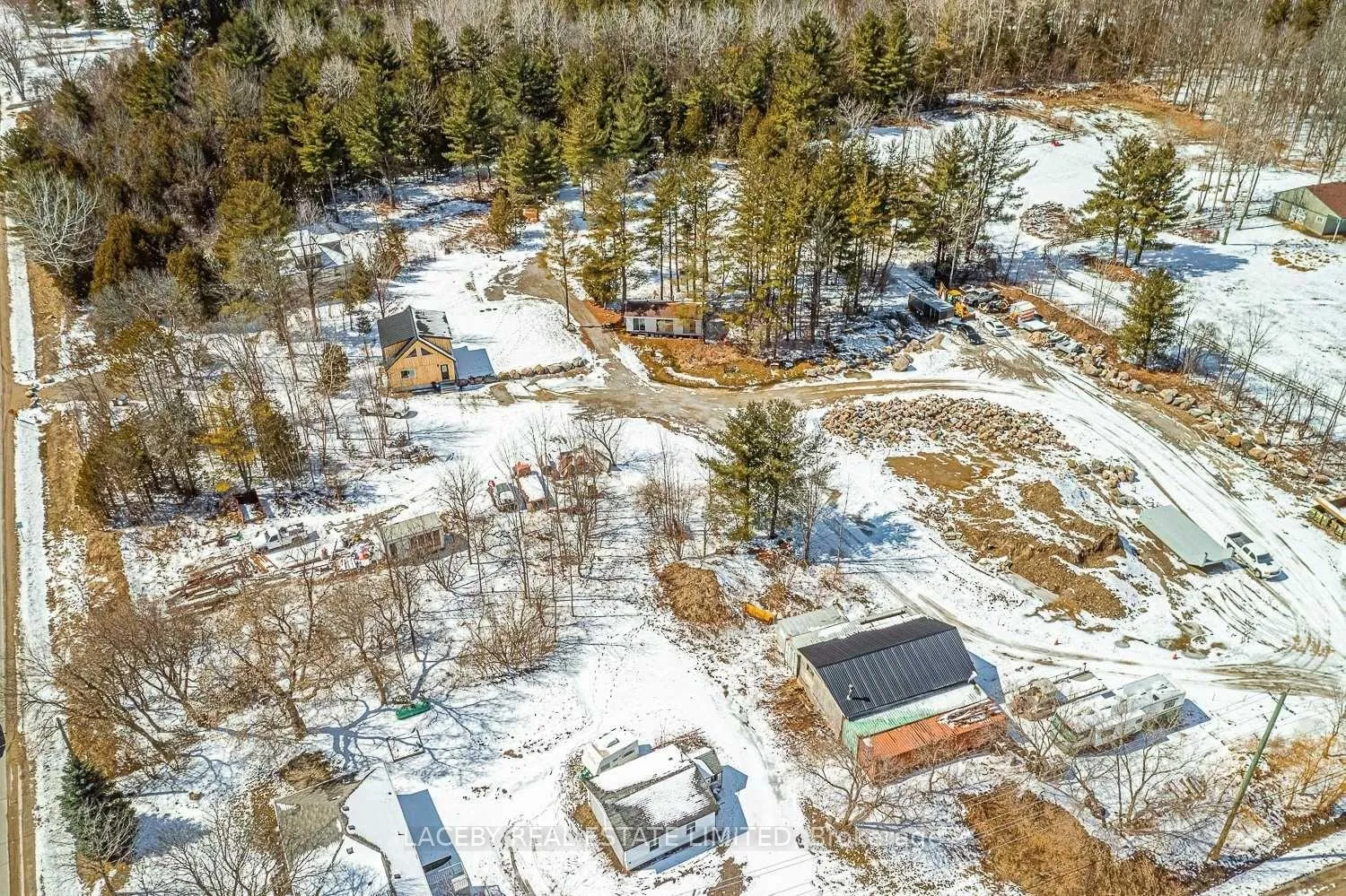 Photo 3 of 1544 7th Line, Innisfil, Rural Innisfil — HOMEH