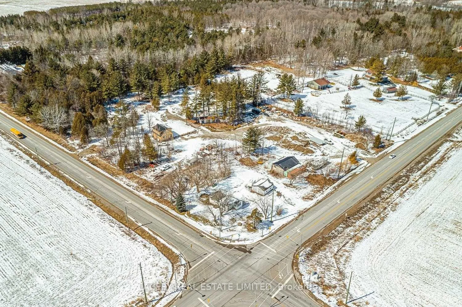 Photo 13 of 1544 7th Line, Innisfil, Rural Innisfil — HOMEH