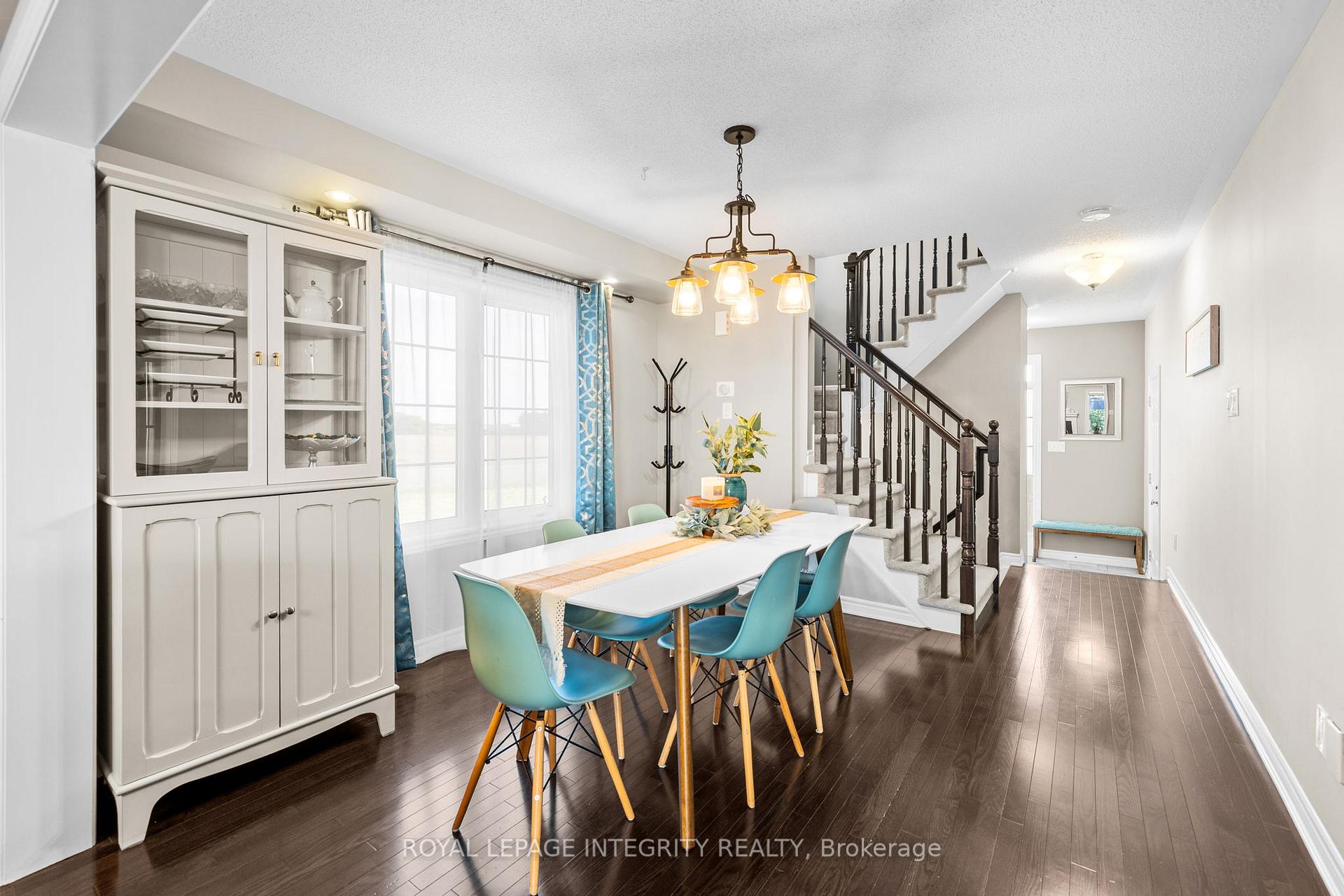 Photo 15 of 534 Meadowcreek Circle, Ottawa, Kanata - Emerald Meadows/Trailwest — HOMEH