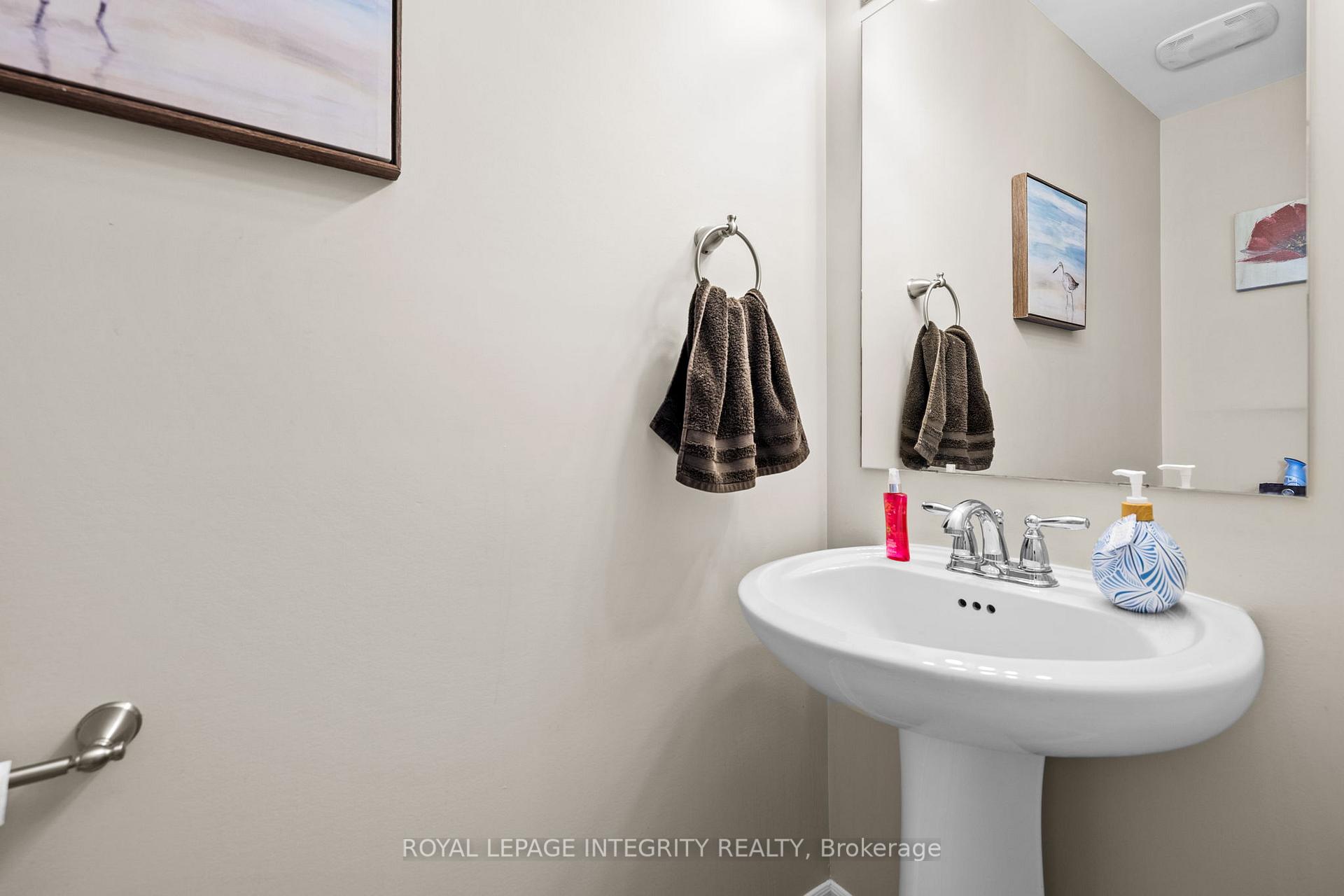 Photo 17 of 534 Meadowcreek Circle, Ottawa, Kanata - Emerald Meadows/Trailwest — HOMEH