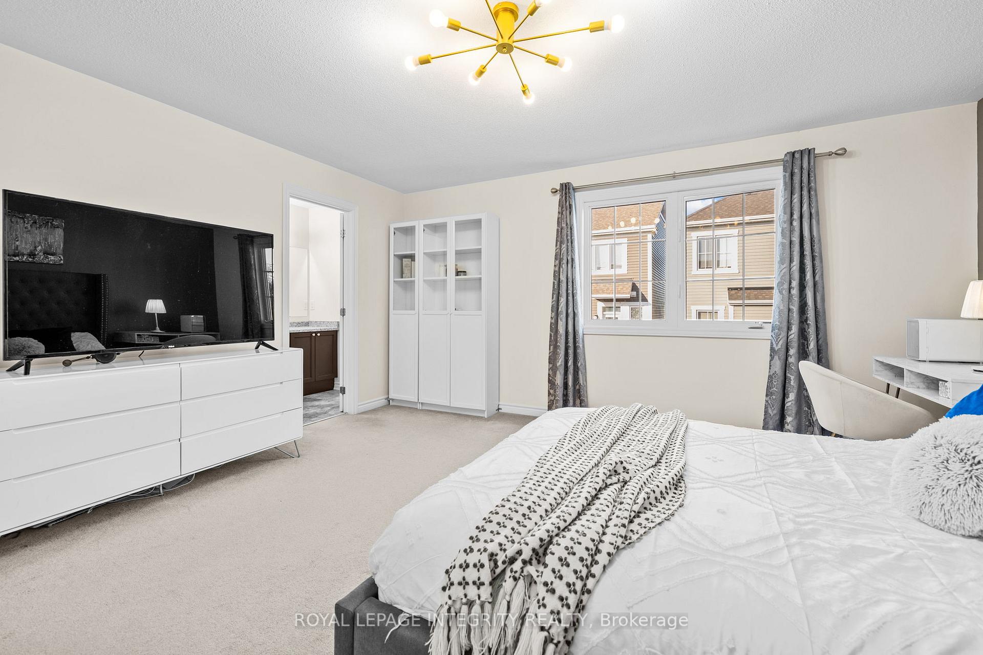 Photo 19 of 534 Meadowcreek Circle, Ottawa, Kanata - Emerald Meadows/Trailwest — HOMEH