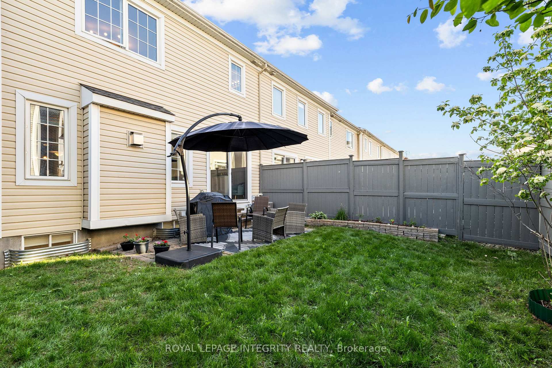 Photo 38 of 534 Meadowcreek Circle, Ottawa, Kanata - Emerald Meadows/Trailwest — HOMEH