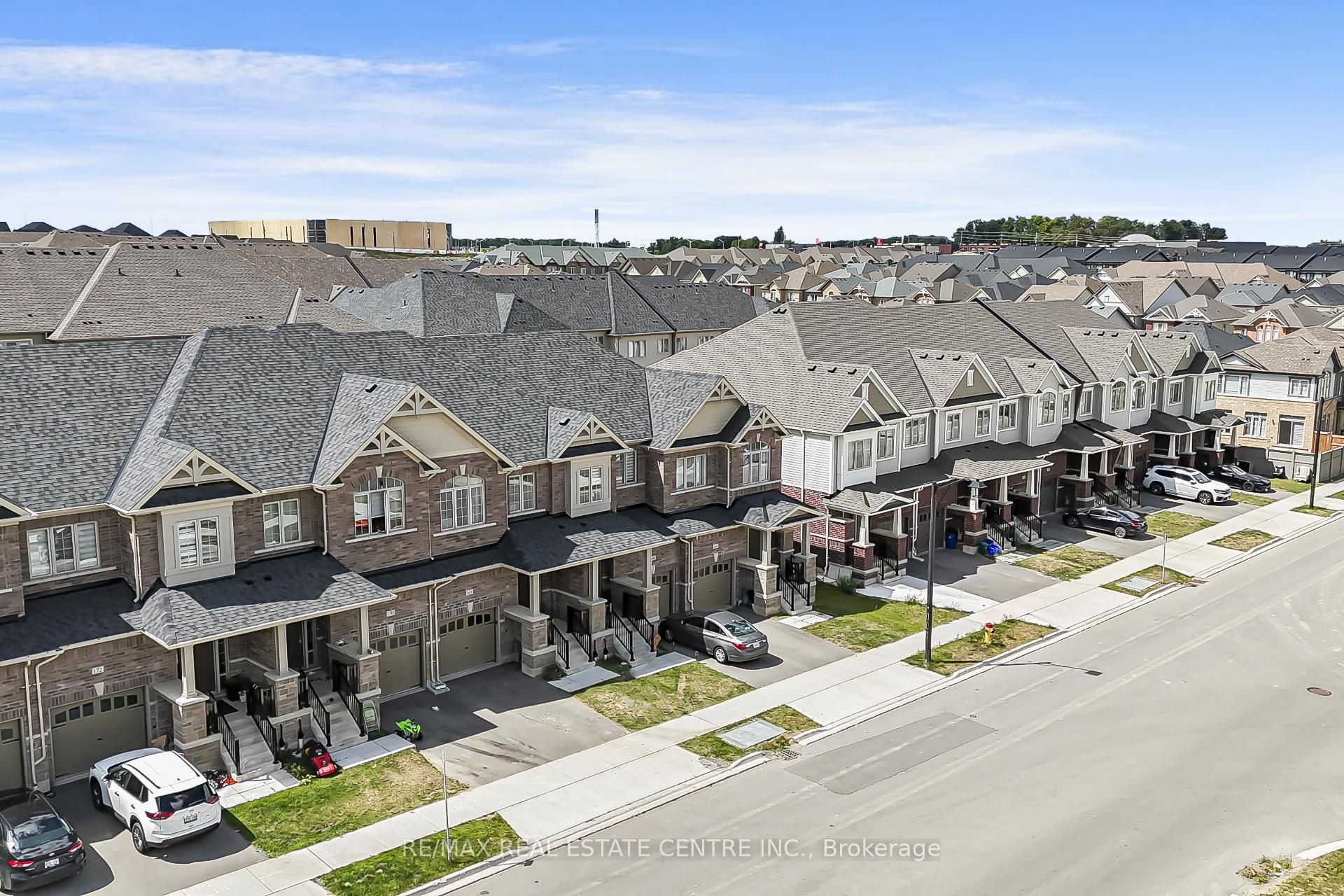 Photo 2 of 168 Beckview Drive, Kitchener — HOMEH