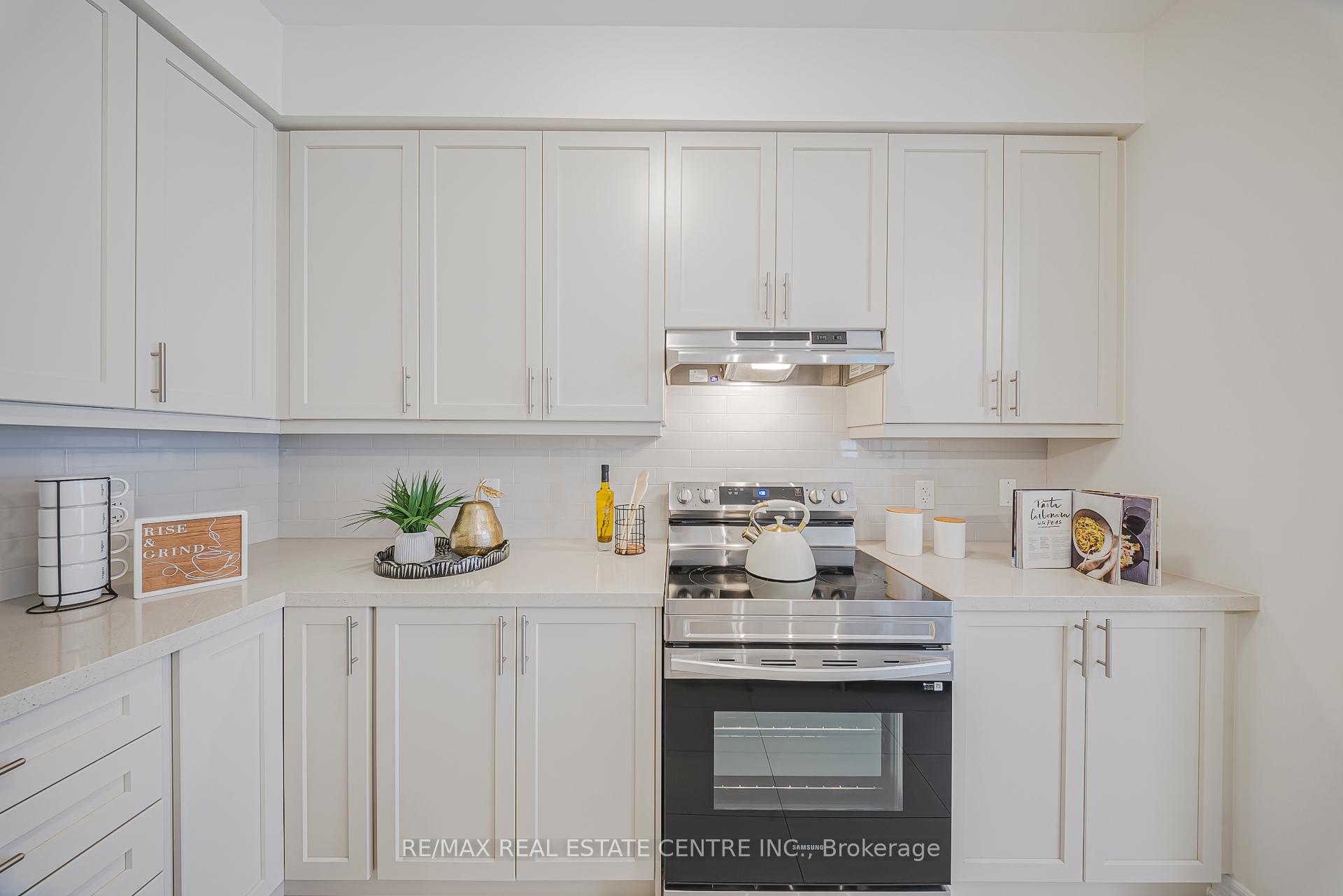 Photo 20 of 168 Beckview Drive, Kitchener — HOMEH