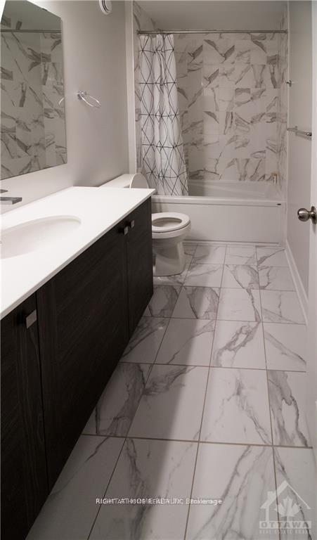 Photo 16 of 34 Plank Street, Ottawa, Kanata - Emerald Meadows/Trailwest — HOMEH