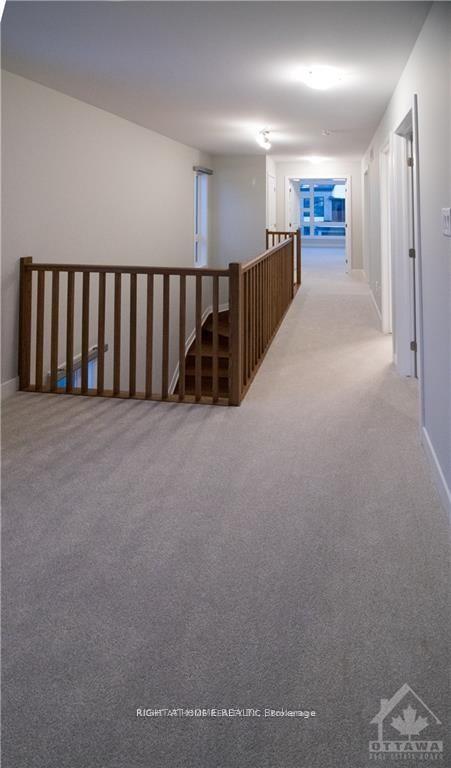 Photo 17 of 34 Plank Street, Ottawa, Kanata - Emerald Meadows/Trailwest — HOMEH