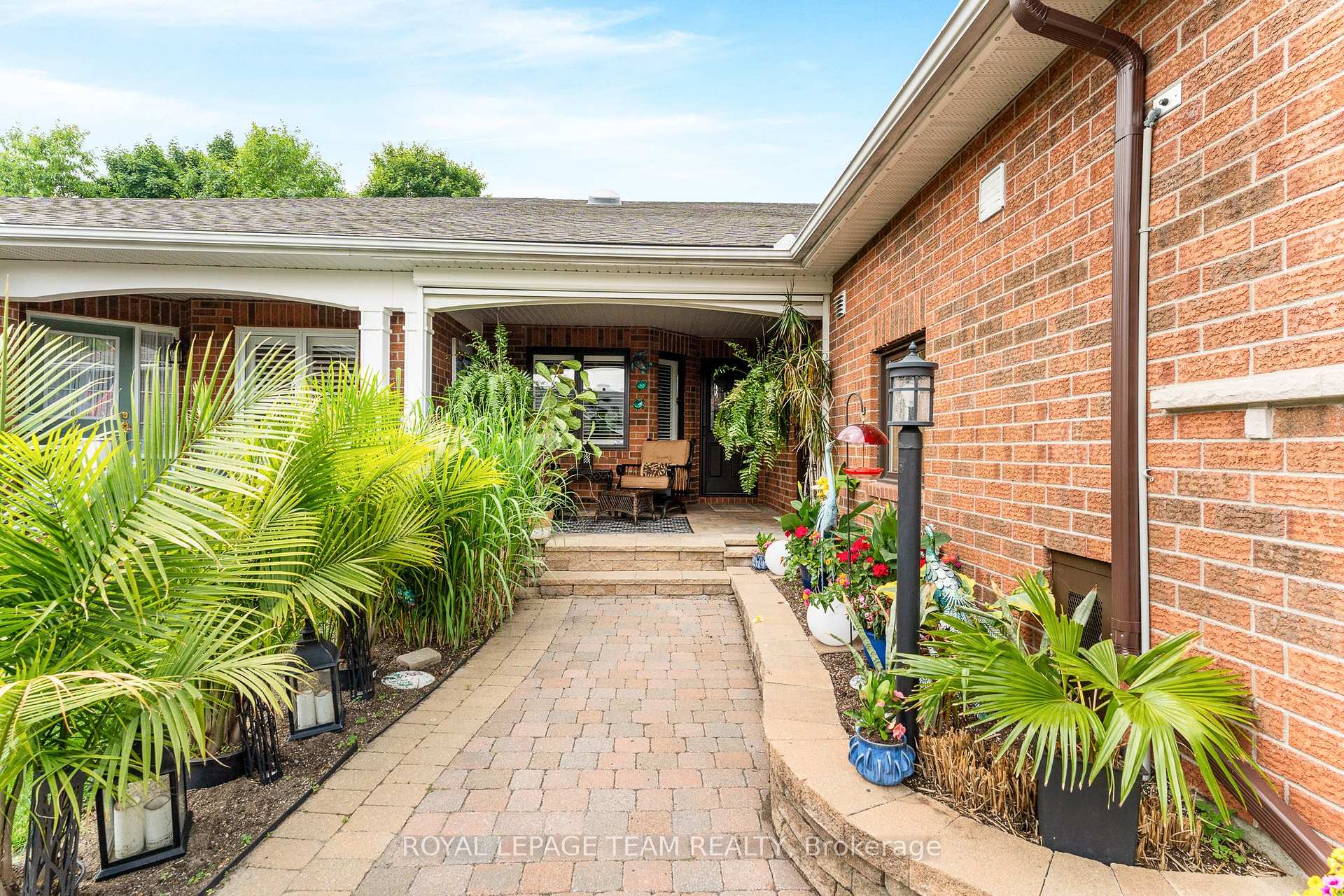 Photo 4 of 58 Nighthawk Crescent, Ottawa, Kanata - Bridlewood — HOMEH