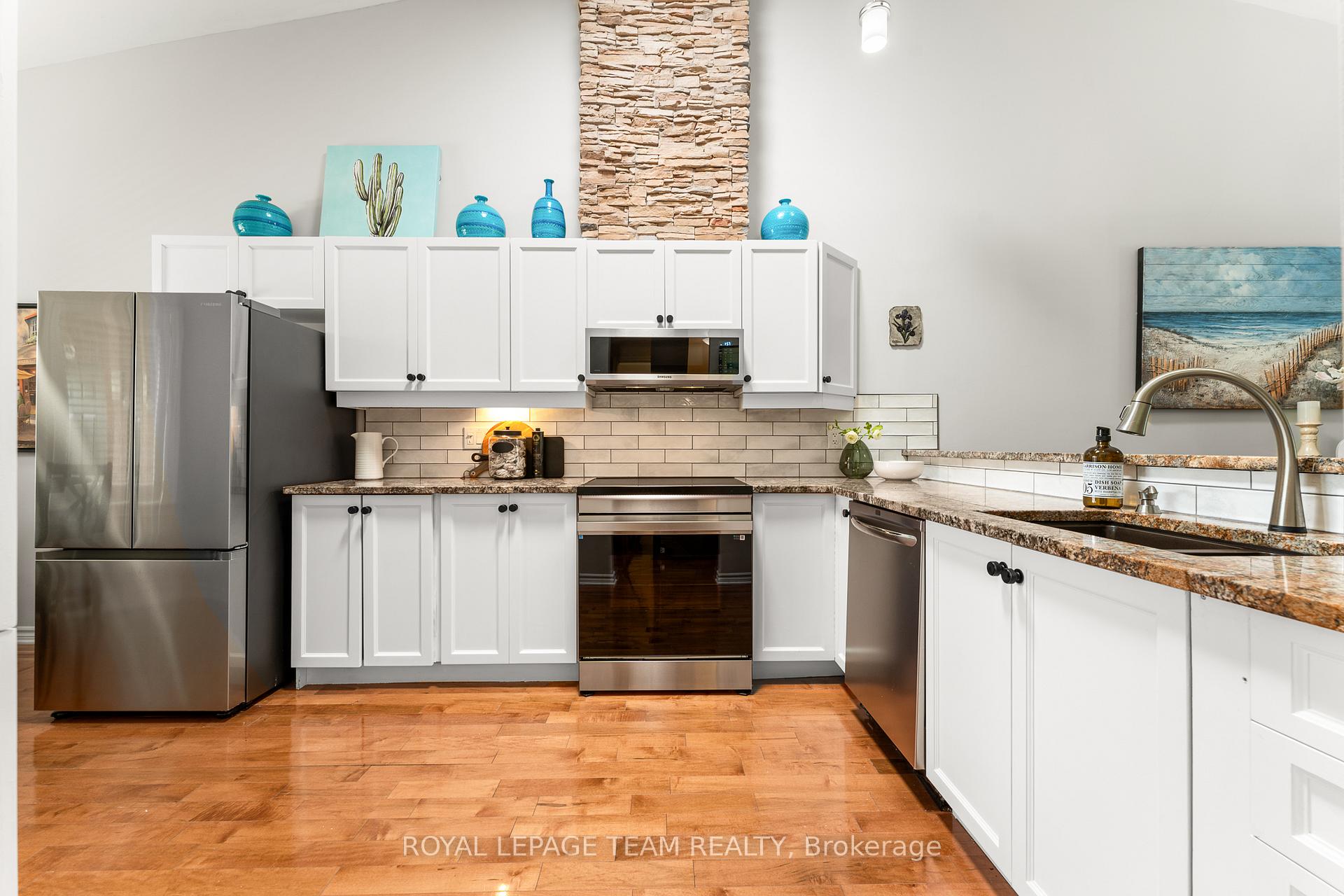 Photo 14 of 58 Nighthawk Crescent, Ottawa, Kanata - Bridlewood — HOMEH