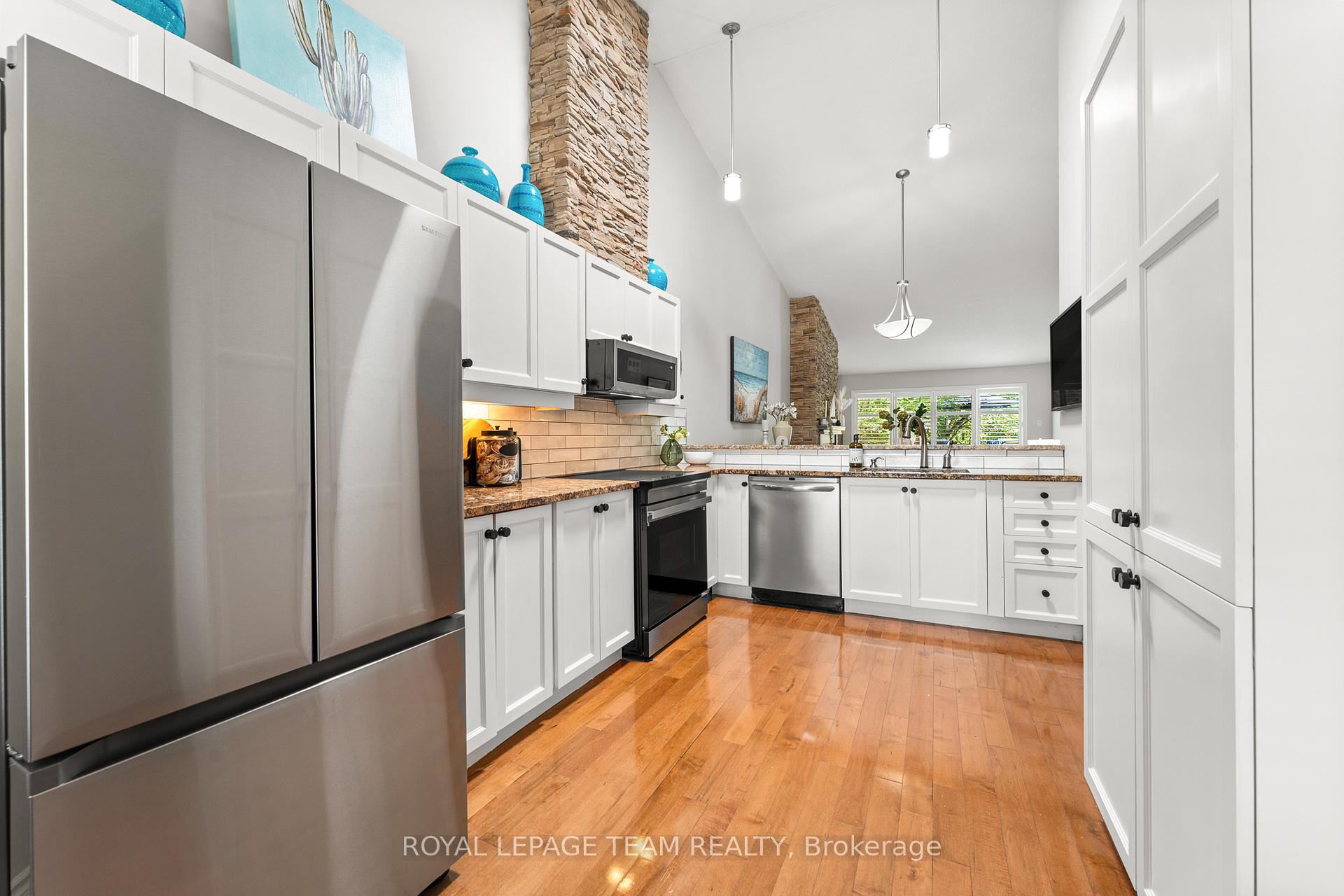Photo 15 of 58 Nighthawk Crescent, Ottawa, Kanata - Bridlewood — HOMEH