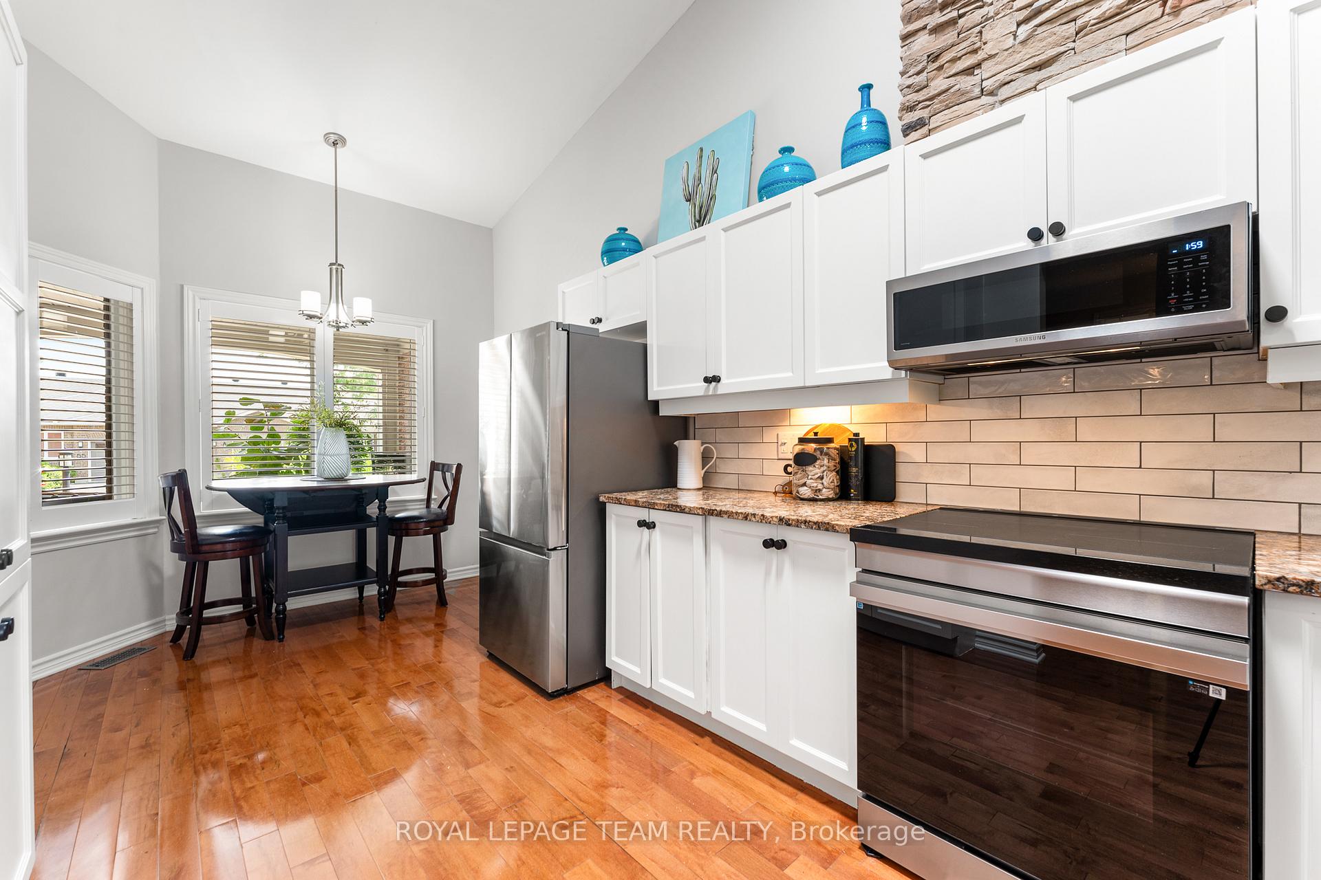 Photo 19 of 58 Nighthawk Crescent, Ottawa, Kanata - Bridlewood — HOMEH