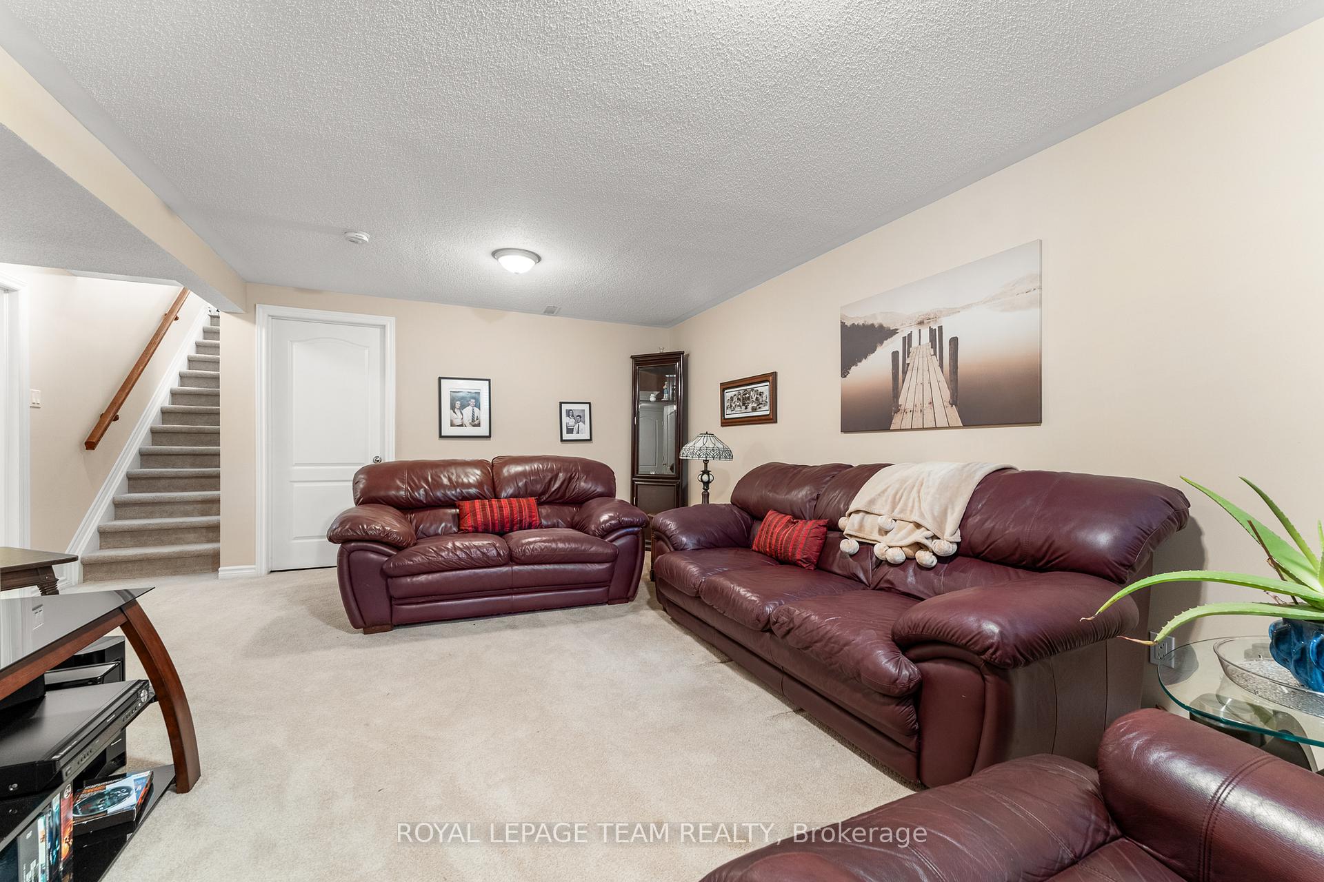 Photo 39 of 58 Nighthawk Crescent, Ottawa, Kanata - Bridlewood — HOMEH