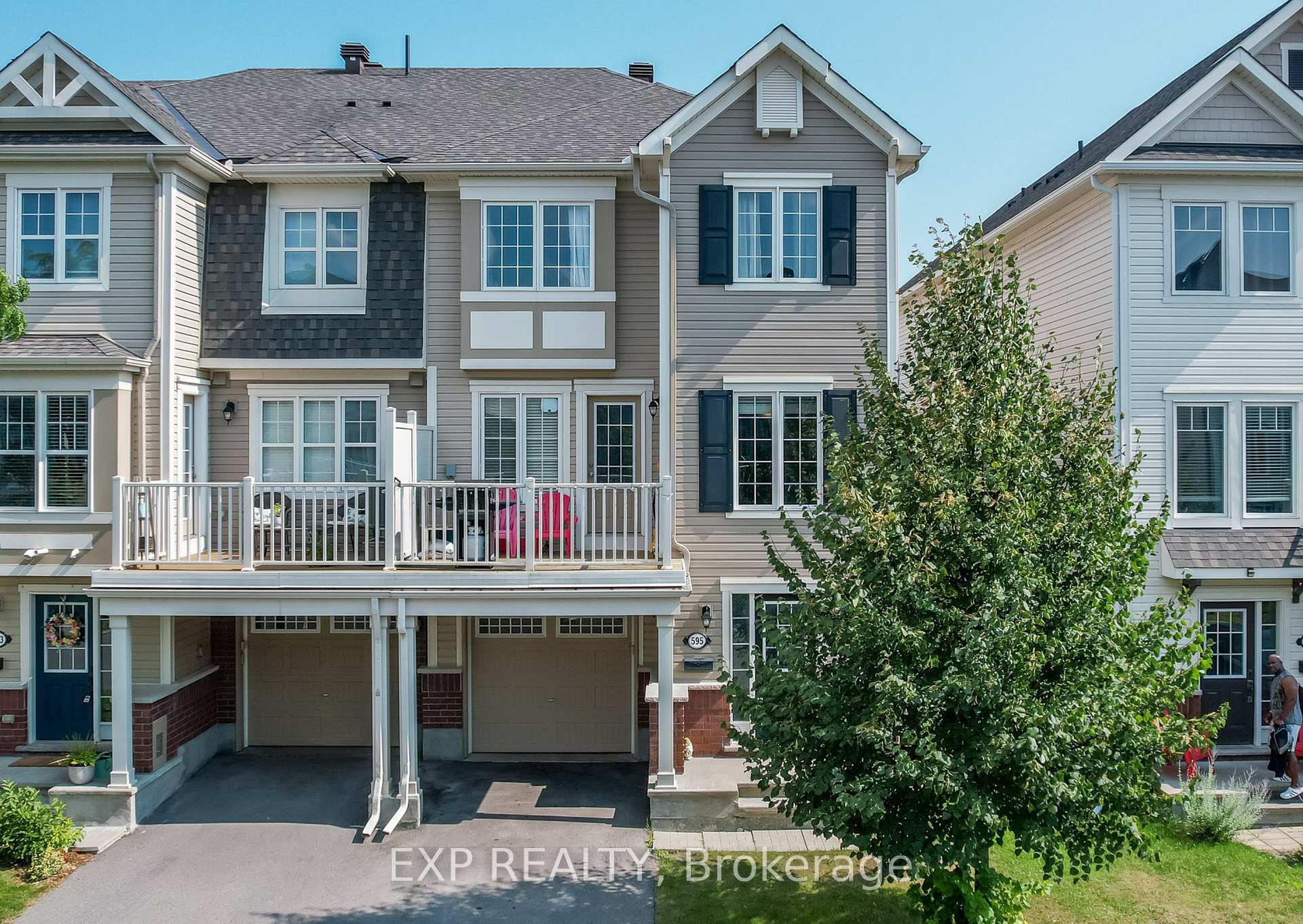 Photo 1 of 595 Foxlight Circle, Ottawa, Kanata - Emerald Meadows/Trailwest — HOMEH