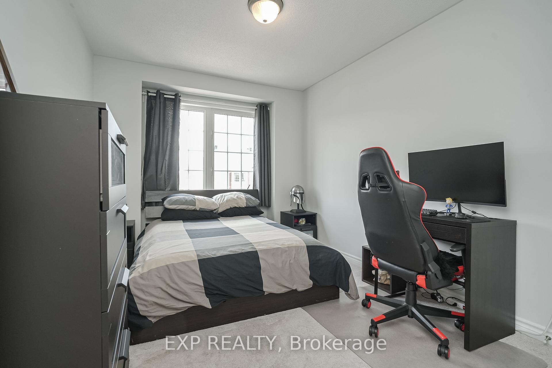 Photo 10 of 595 Foxlight Circle, Ottawa, Kanata - Emerald Meadows/Trailwest — HOMEH