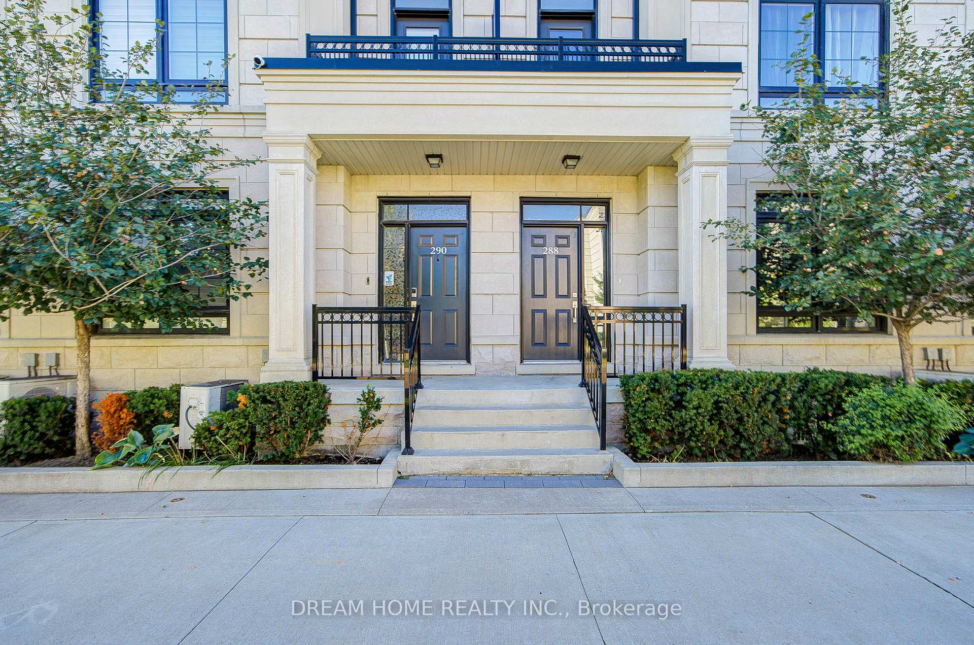Photo 2 of 288 Buchanan Drive, Markham, Unionville — HOMEH