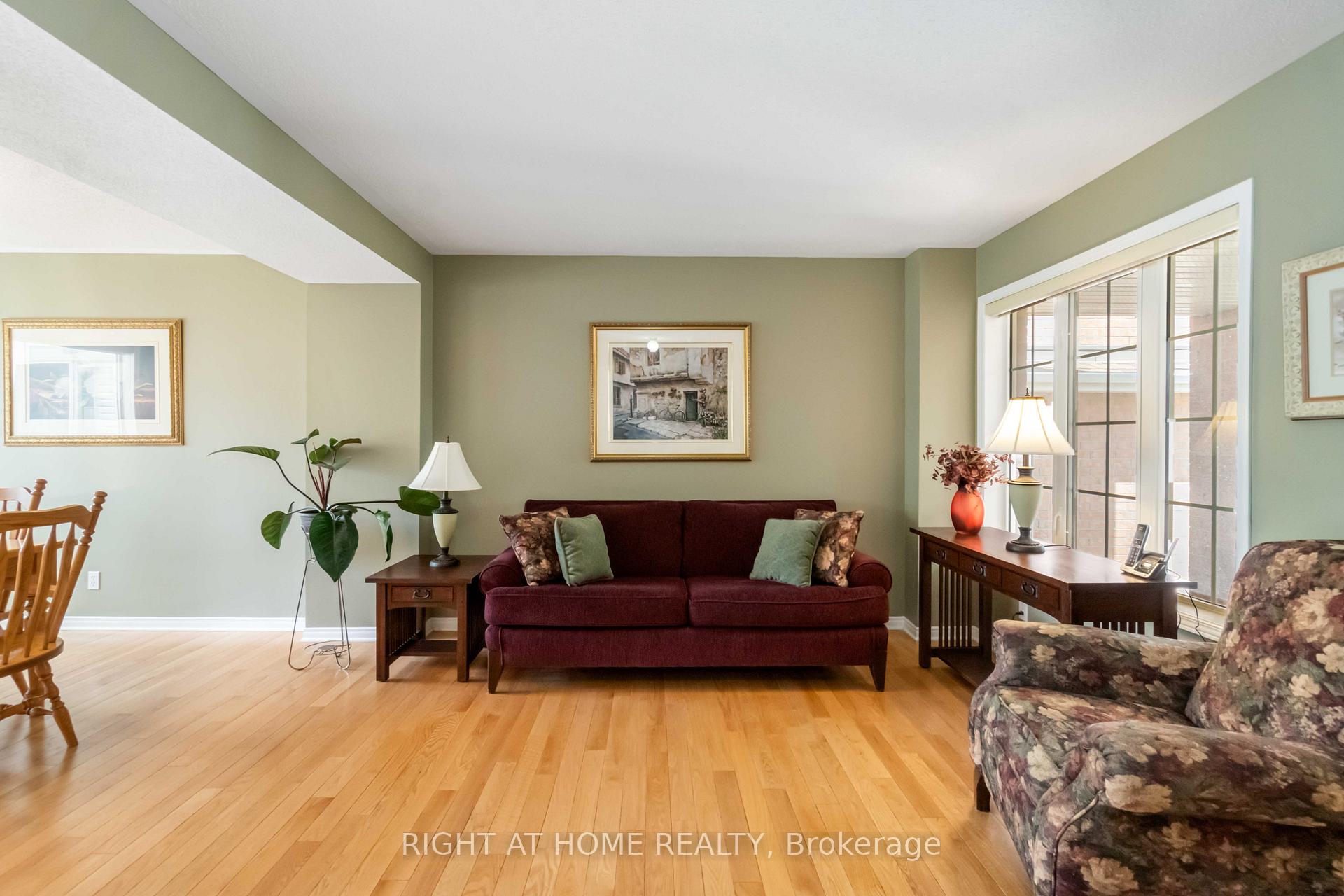 Photo 5 of 87 Cohen Avenue, Ottawa, Kanata - Katimavik — HOMEH