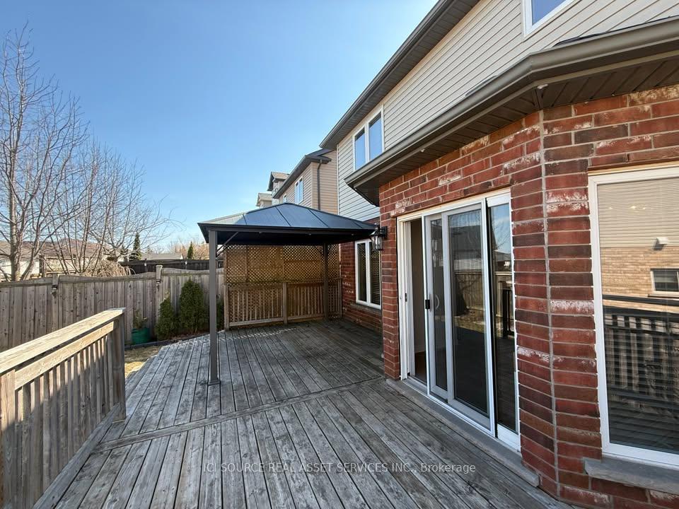 Photo 11 of 561 Isaiah Crescent, Kitchener, Larentian West — HOMEH