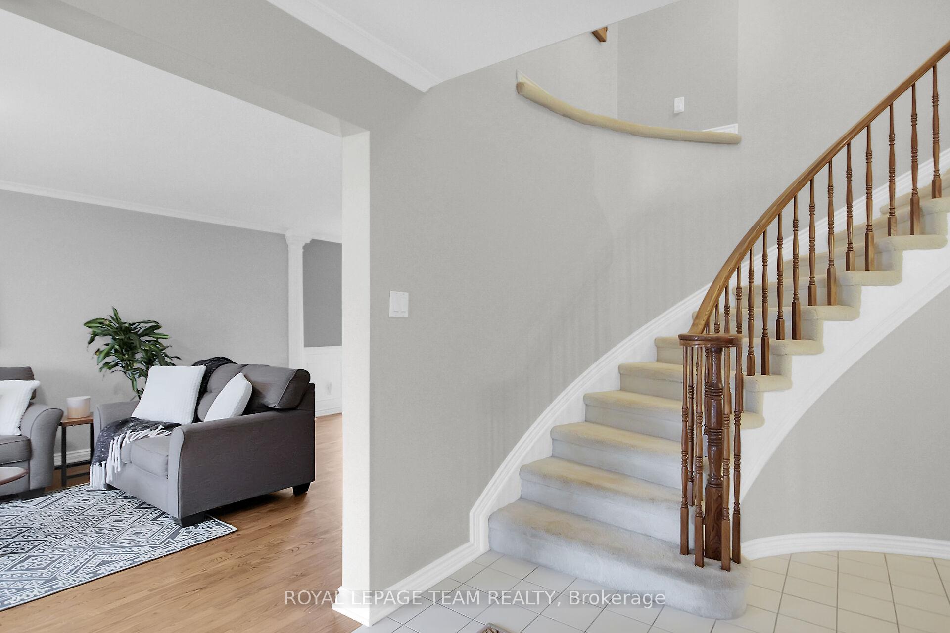Photo 3 of 6524 Timagami Court, Ottawa, Manotick South to Roger Stevens — HOMEH