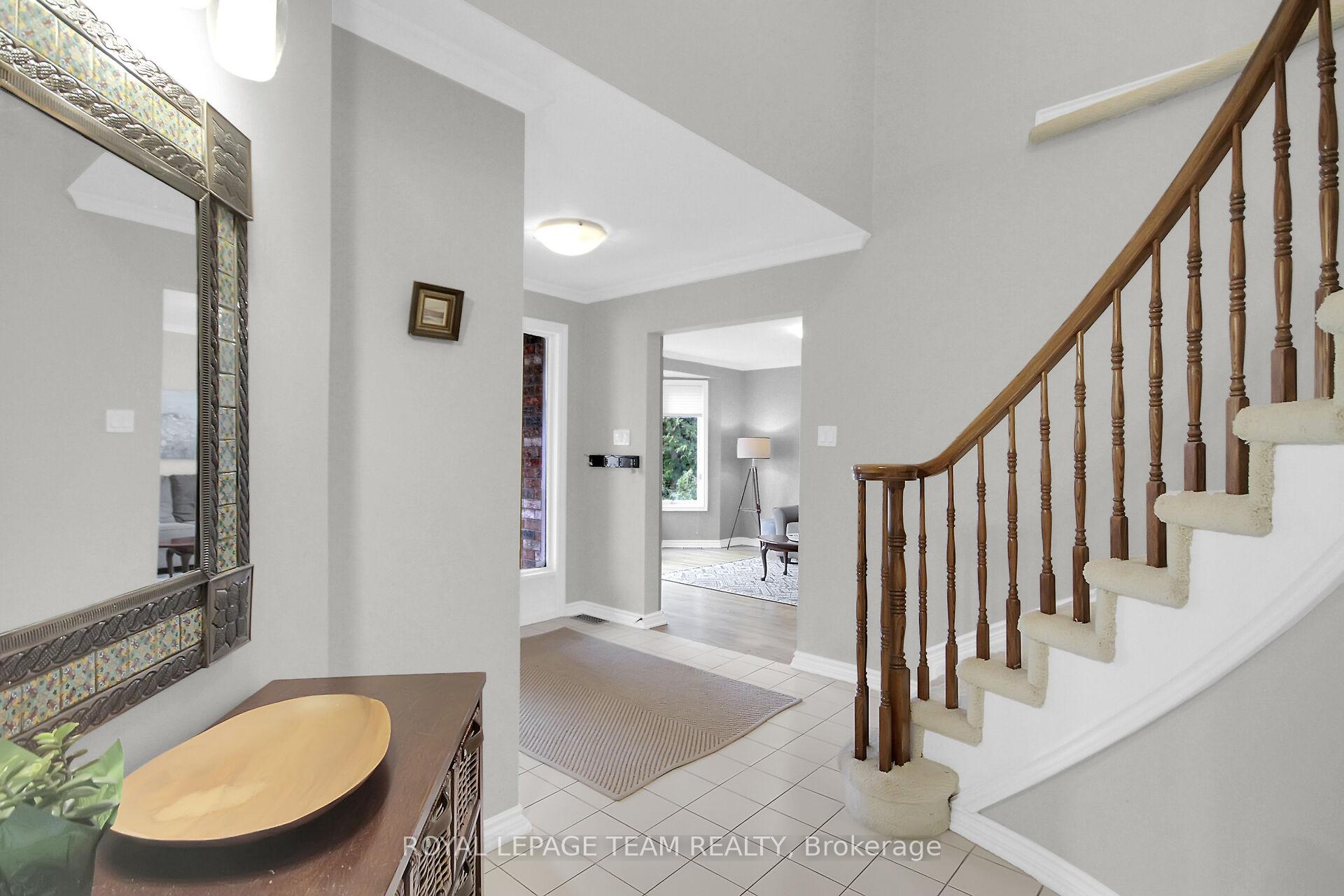 Photo 4 of 6524 Timagami Court, Ottawa, Manotick South to Roger Stevens — HOMEH