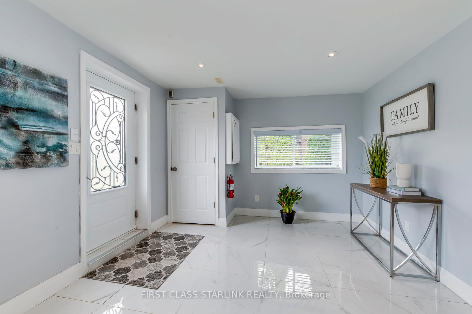 Photo 3 of 706 West 5th Street, Hamilton, Rolston — HOMEH