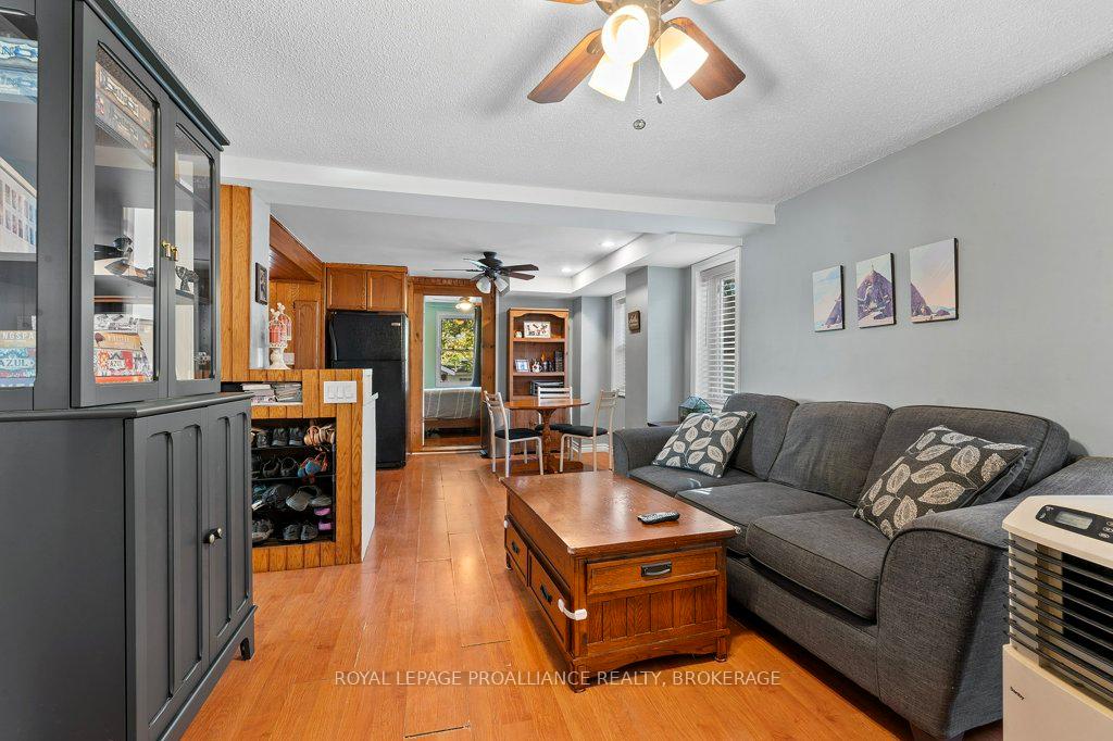 Photo 5 of 489 Alfred Street, Kingston, East of Sir John A. Blvd — HOMEH