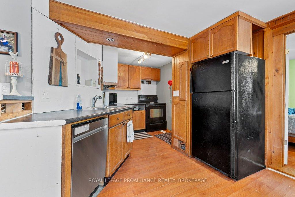 Photo 8 of 489 Alfred Street, Kingston, East of Sir John A. Blvd — HOMEH