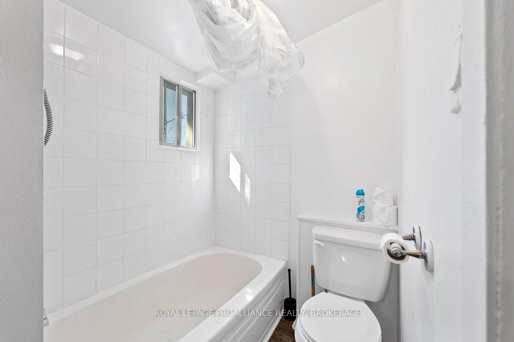 Photo 20 of 489 Alfred Street, Kingston, East of Sir John A. Blvd — HOMEH
