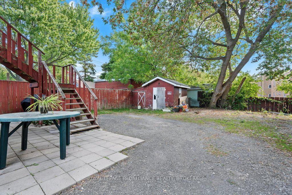 Photo 26 of 489 Alfred Street, Kingston, East of Sir John A. Blvd — HOMEH
