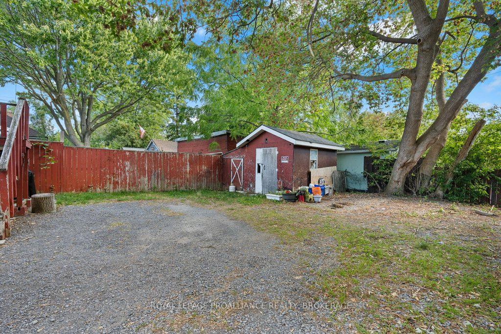 Photo 27 of 489 Alfred Street, Kingston, East of Sir John A. Blvd — HOMEH