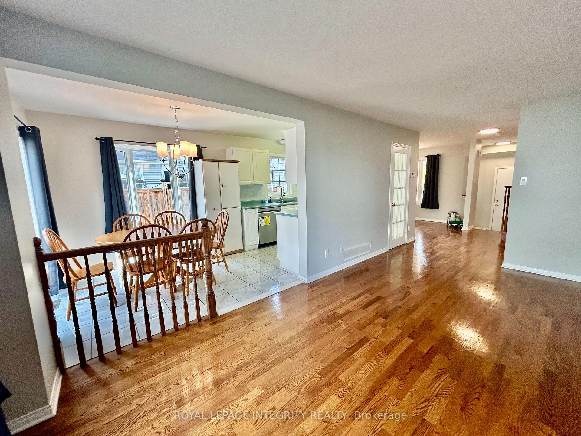 Photo 8 of 19 Cohen Avenue, Ottawa, Kanata - Katimavik — HOMEH