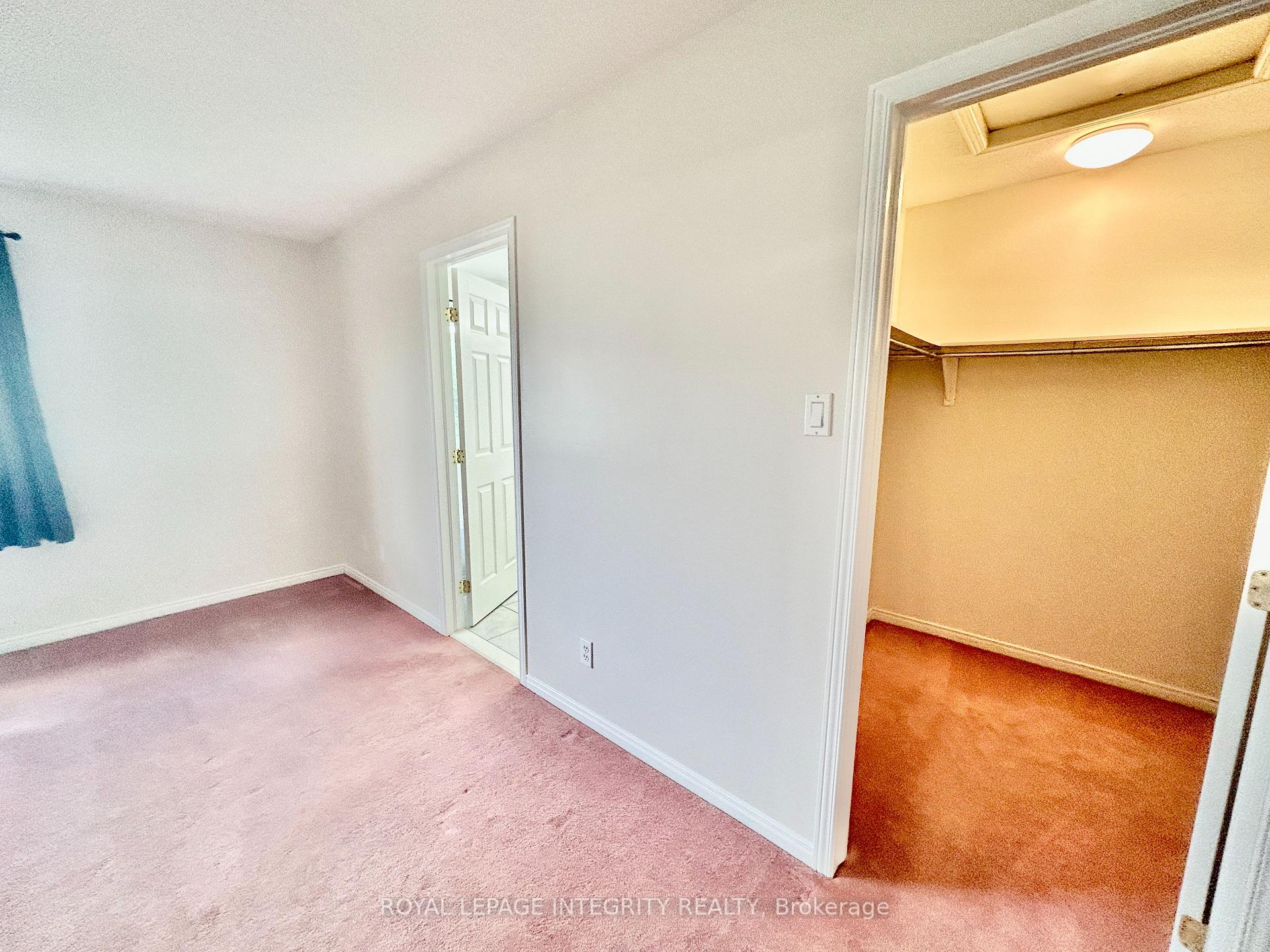 Photo 13 of 19 Cohen Avenue, Ottawa, Kanata - Katimavik — HOMEH