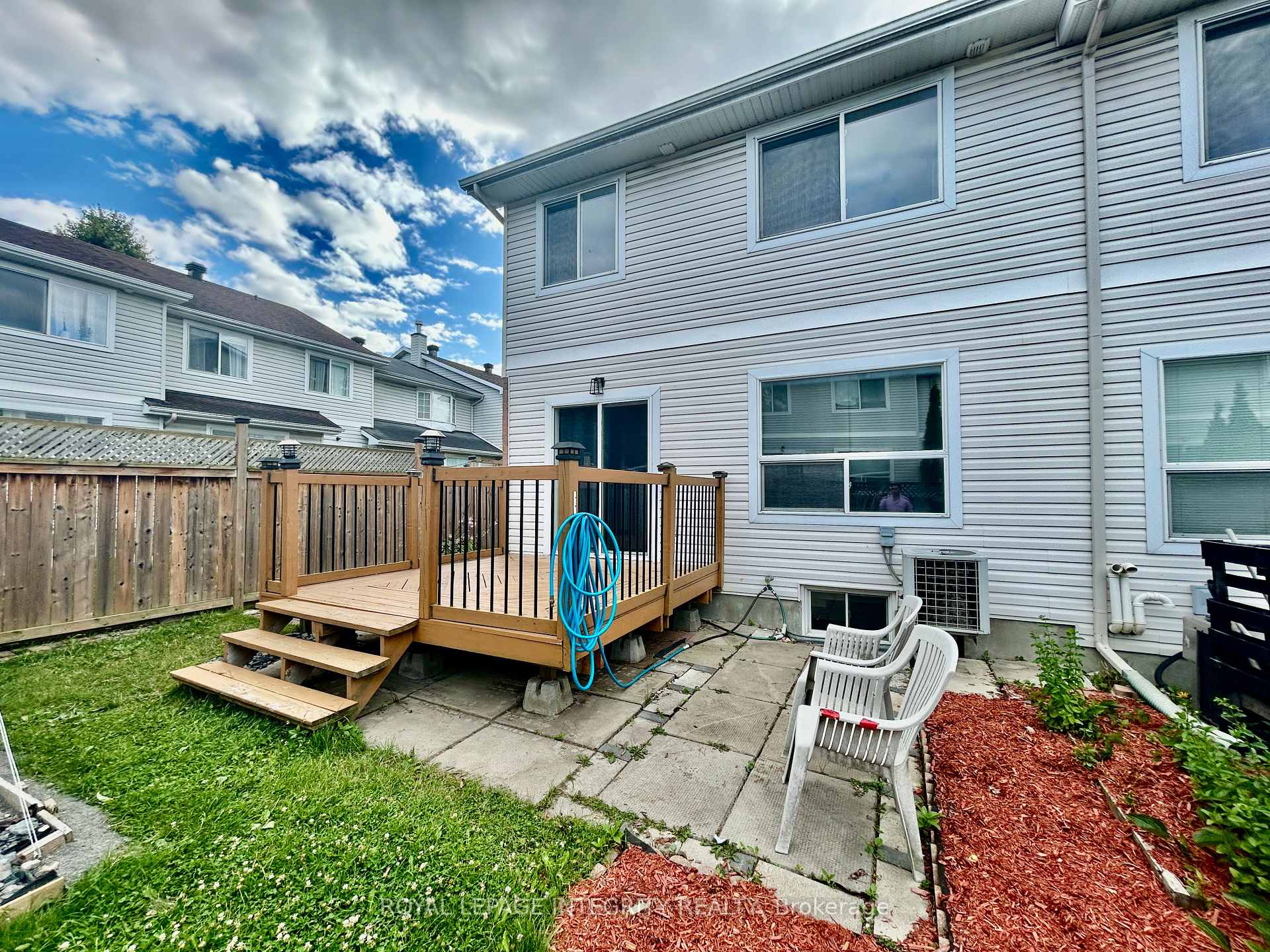 Photo 25 of 19 Cohen Avenue, Ottawa, Kanata - Katimavik — HOMEH