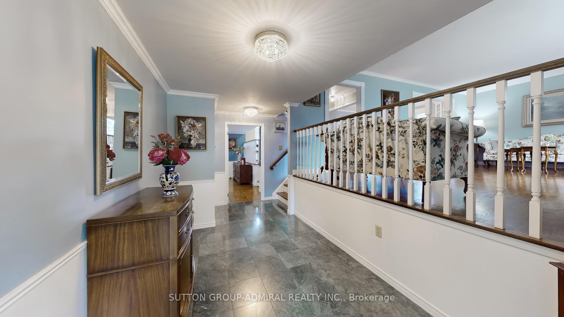 Photo 5 of 51 Blue Spruce Lane, Markham, Royal Orchard — HOMEH