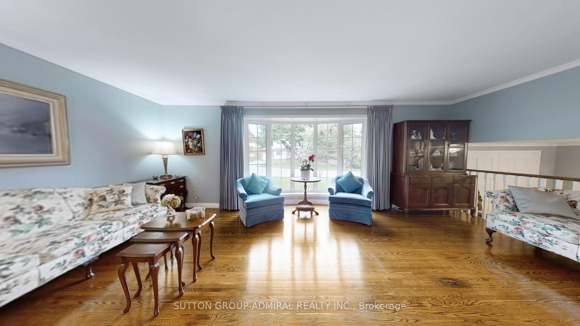 Photo 8 of 51 Blue Spruce Lane, Markham, Royal Orchard — HOMEH