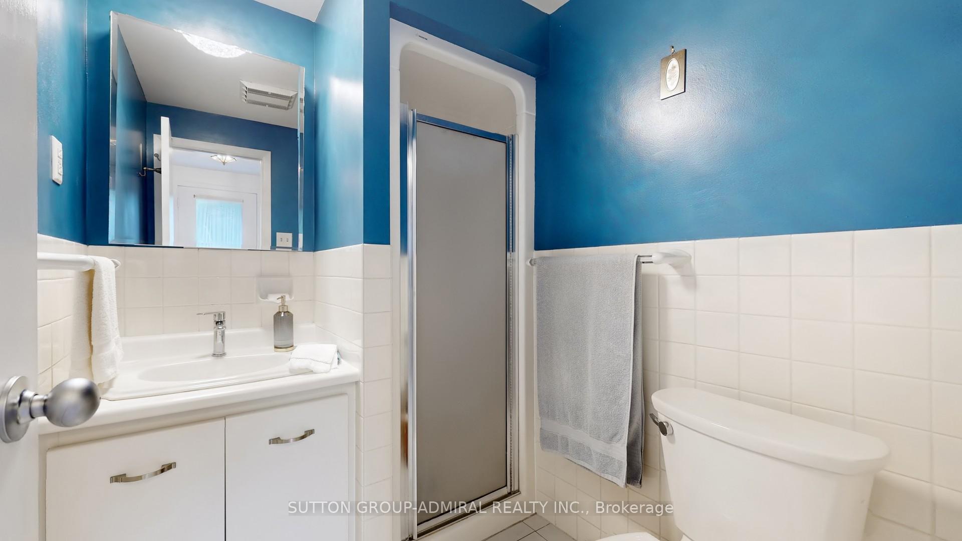 Photo 17 of 51 Blue Spruce Lane, Markham, Royal Orchard — HOMEH