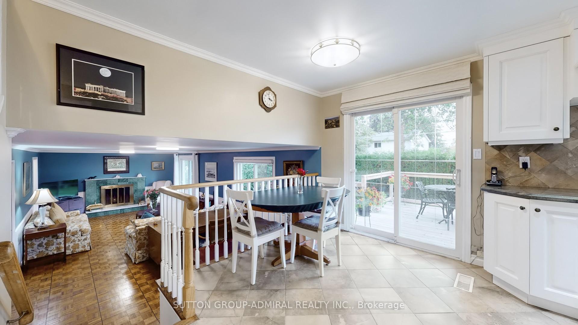 Photo 18 of 51 Blue Spruce Lane, Markham, Royal Orchard — HOMEH