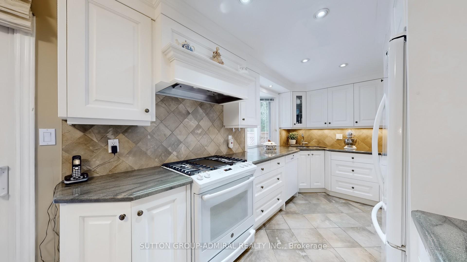 Photo 22 of 51 Blue Spruce Lane, Markham, Royal Orchard — HOMEH