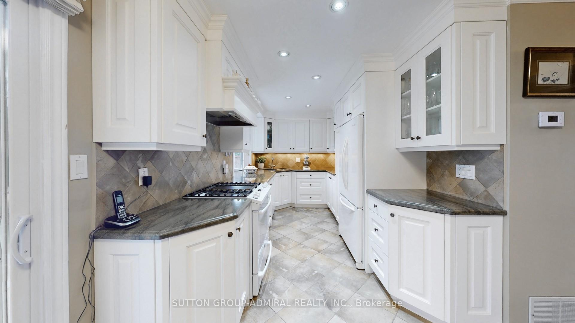 Photo 24 of 51 Blue Spruce Lane, Markham, Royal Orchard — HOMEH