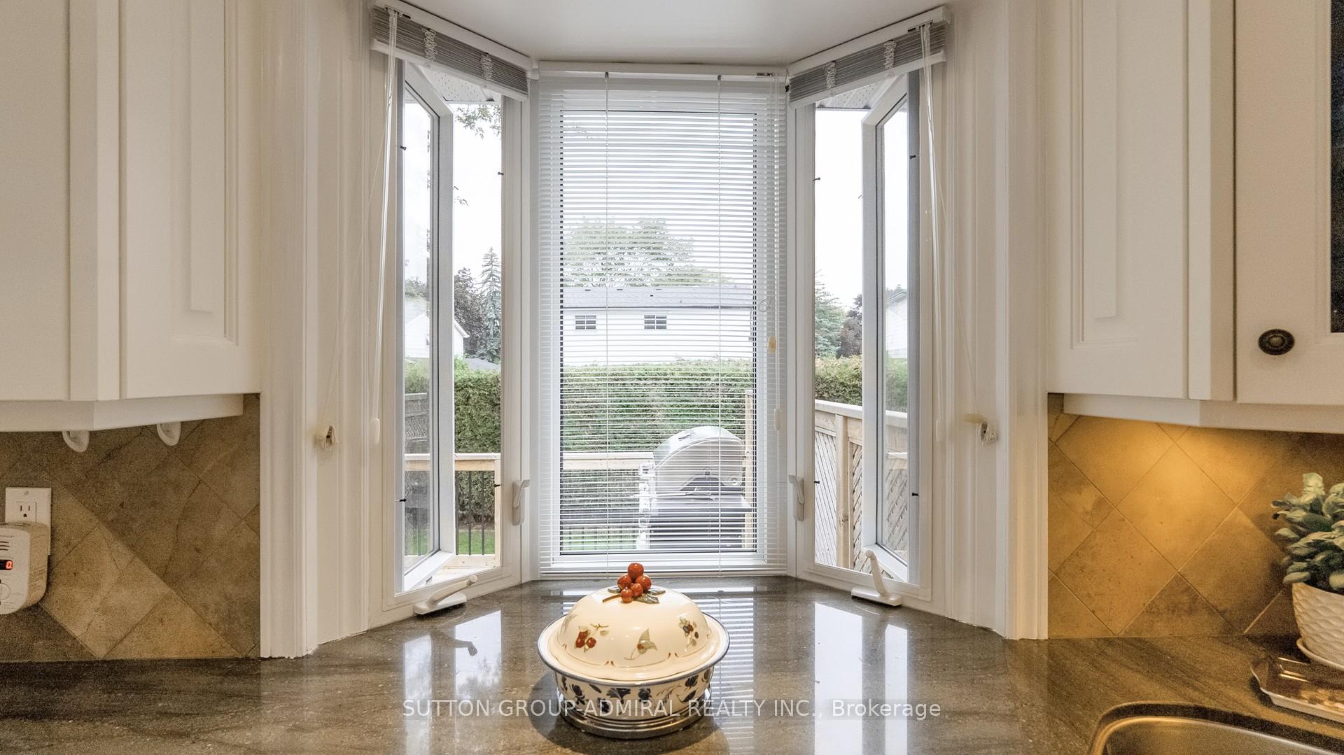 Photo 25 of 51 Blue Spruce Lane, Markham, Royal Orchard — HOMEH