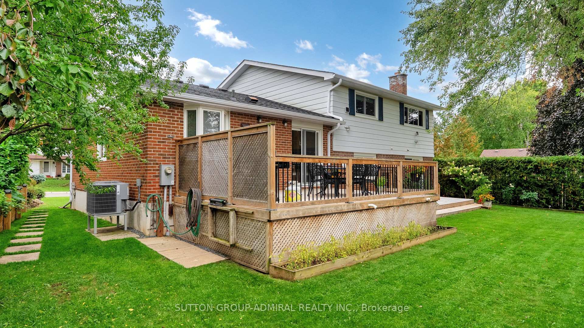 Photo 45 of 51 Blue Spruce Lane, Markham, Royal Orchard — HOMEH