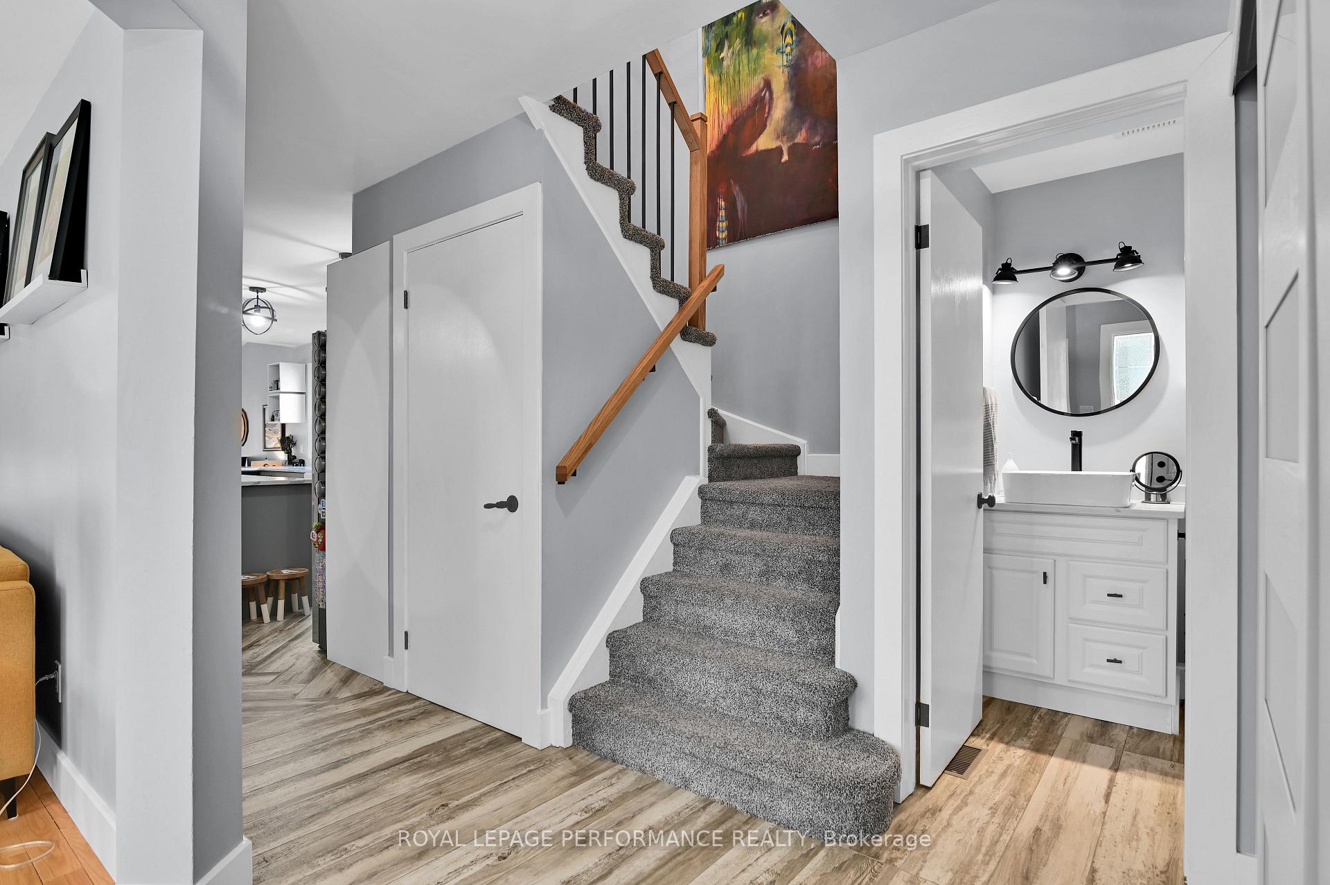 Photo 5 of 135 Acklam Terrace, Ottawa, Kanata - Morgan's Grant/South March — HOMEH