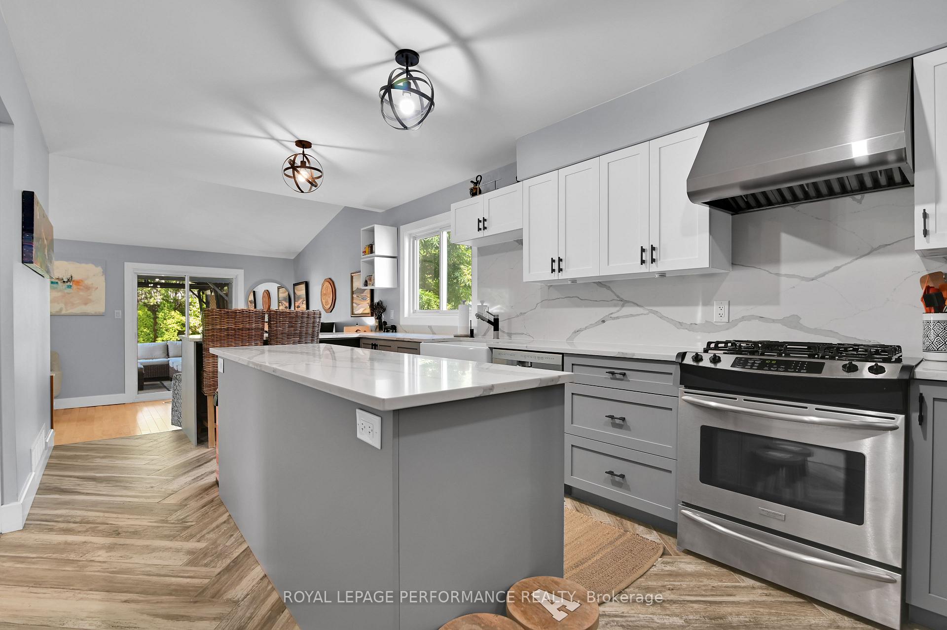 Photo 9 of 135 Acklam Terrace, Ottawa, Kanata - Morgan's Grant/South March — HOMEH