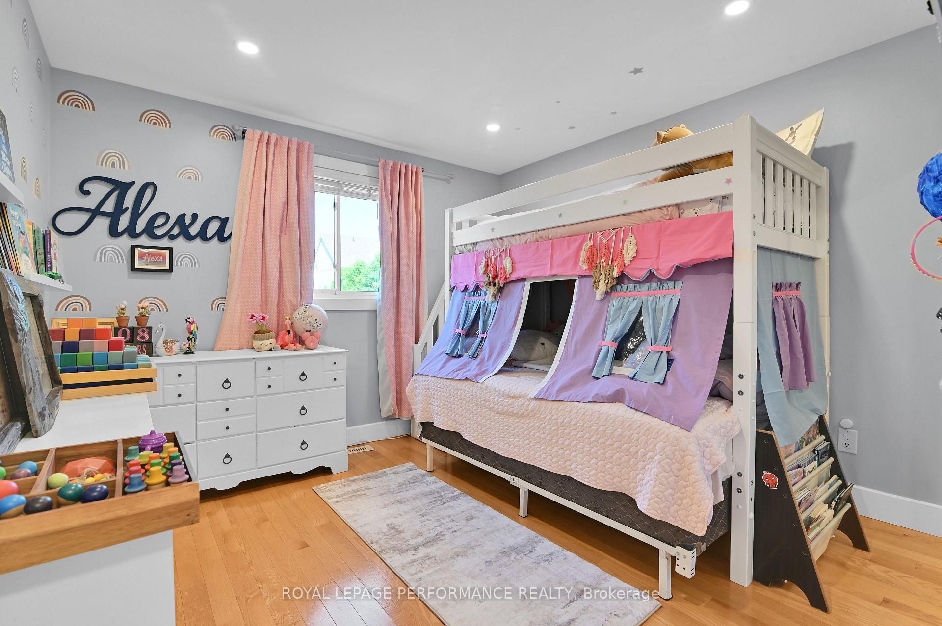 Photo 19 of 135 Acklam Terrace, Ottawa, Kanata - Morgan's Grant/South March — HOMEH