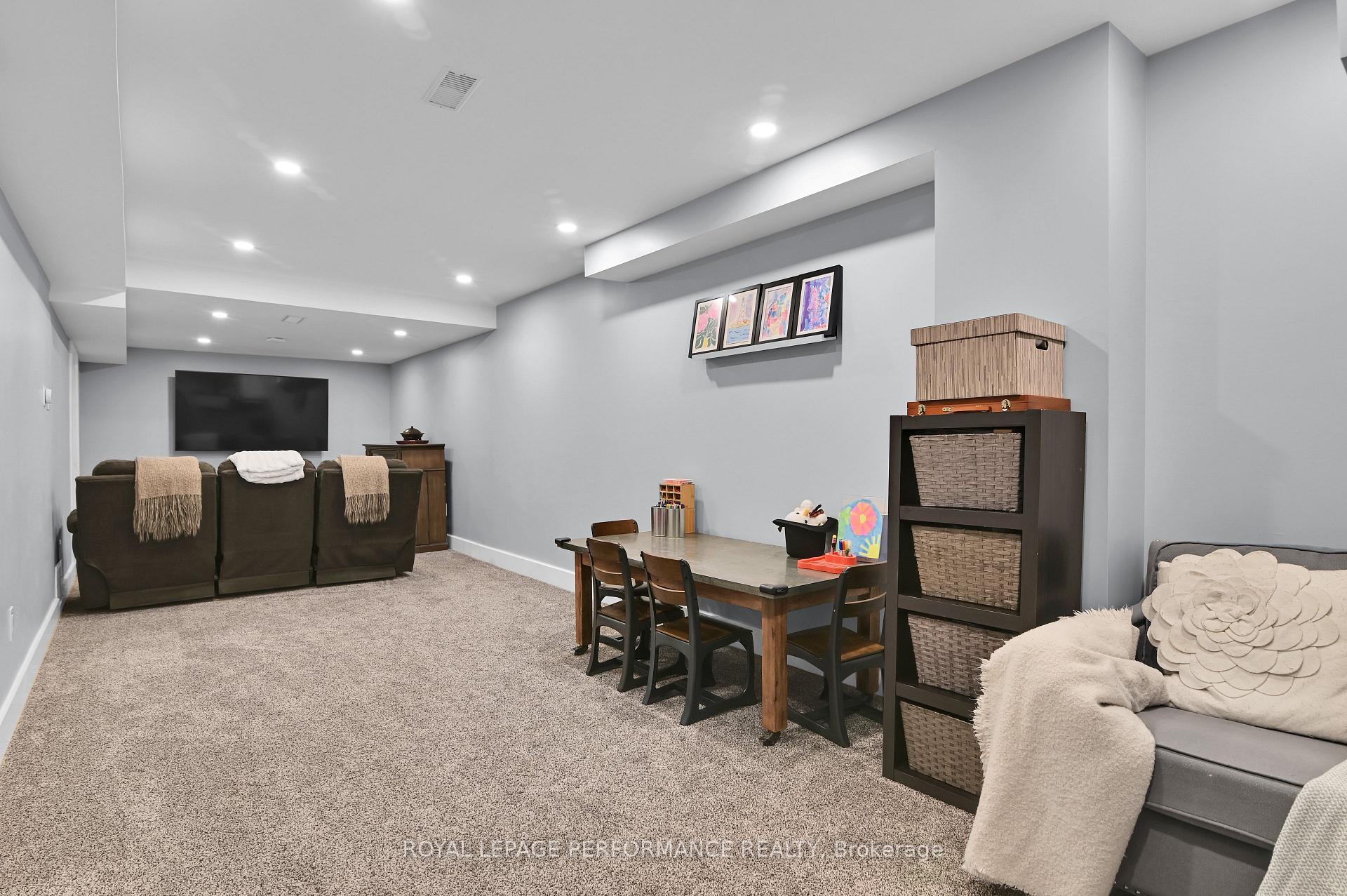 Photo 23 of 135 Acklam Terrace, Ottawa, Kanata - Morgan's Grant/South March — HOMEH