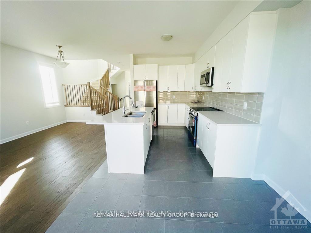 Photo 8 of 81 Osler Street, Ottawa, Kanata - Morgan's Grant/South March — HOMEH