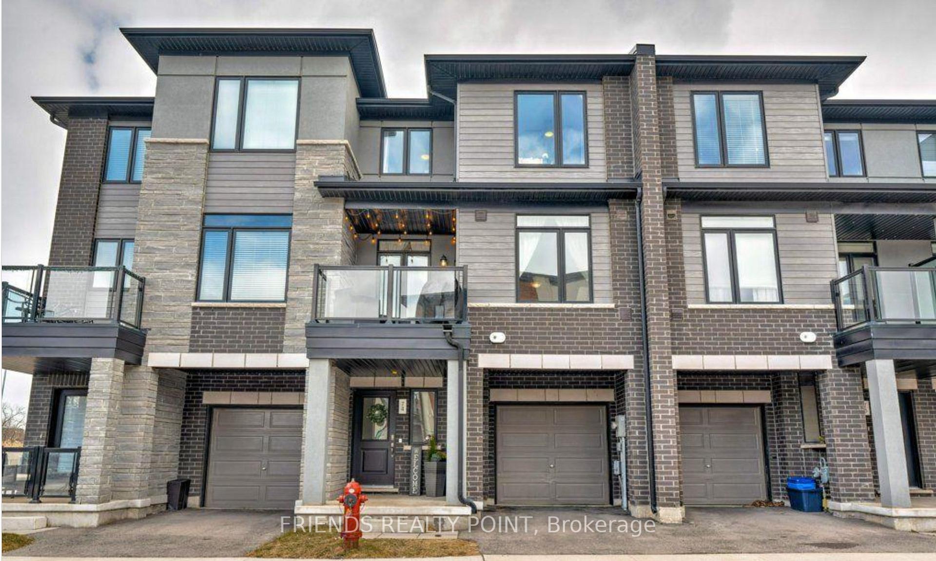 Front of Unit 74, 590 North Service Road