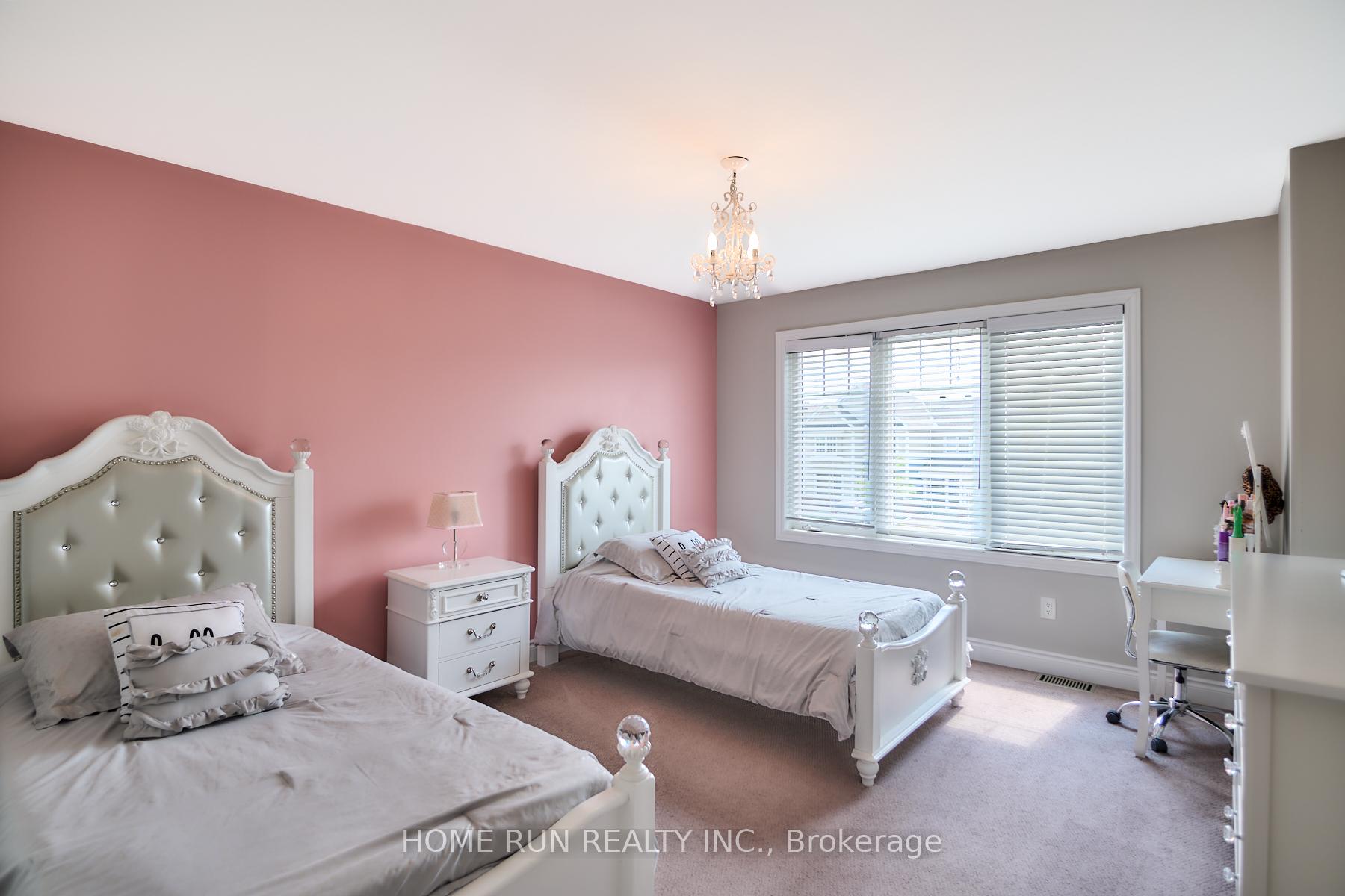 Photo 29 of 341 Rouncey Road, Ottawa, Kanata - Emerald Meadows/Trailwest — HOMEH