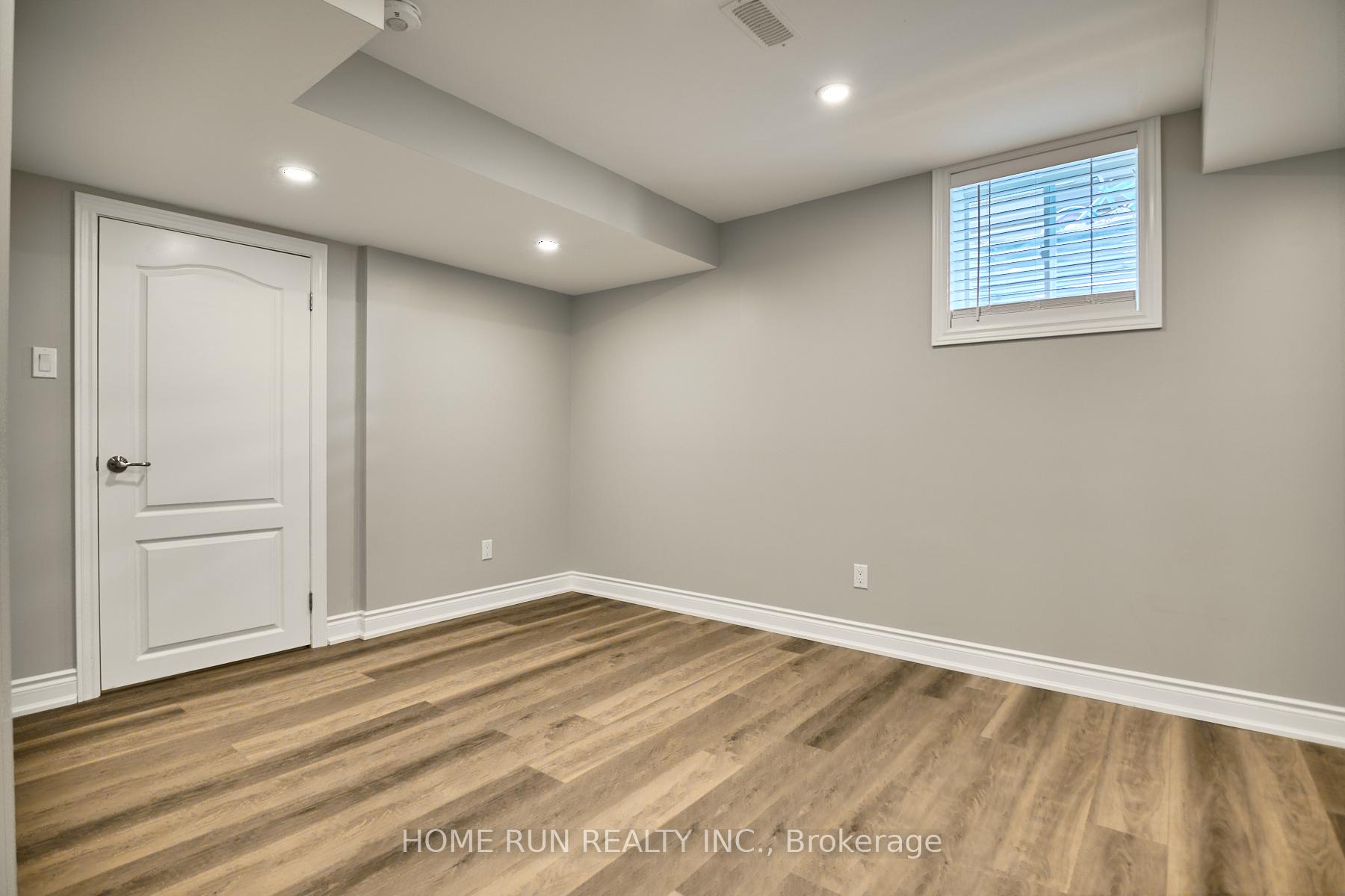 Photo 34 of 341 Rouncey Road, Ottawa, Kanata - Emerald Meadows/Trailwest — HOMEH