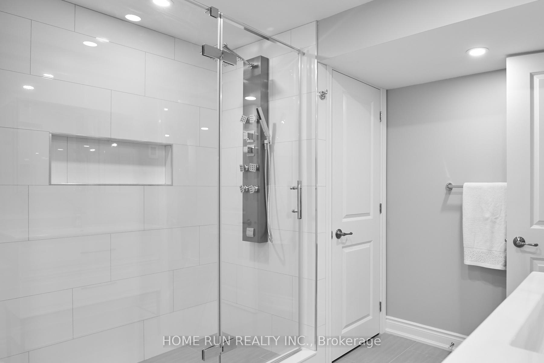 Photo 38 of 341 Rouncey Road, Ottawa, Kanata - Emerald Meadows/Trailwest — HOMEH