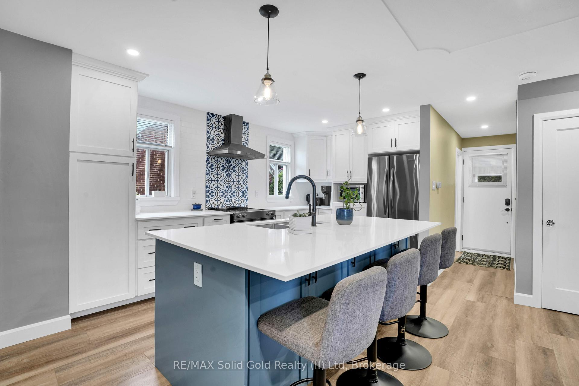Photo 1 of 142 Lancaster Street W, Kitchener, Northward — HOMEH